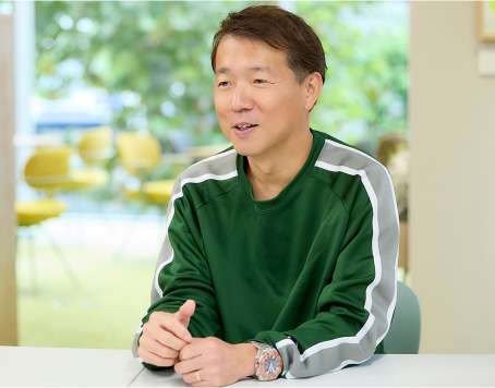 ポメラ開発担当　執行役員 開発本部長 T.T.