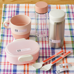 アイコンとお名前を表示した子どもの水筒やお弁当箱