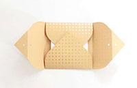 ラッピング_平なものを包む05